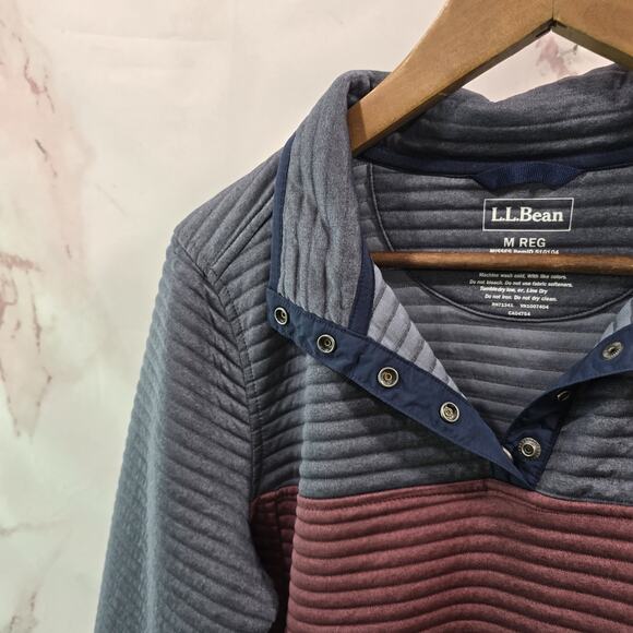 LL Bean Pullover Womens Medium Gray Red Airlight Colorblock Quilted Sweatshirt - Picture 2 of 10